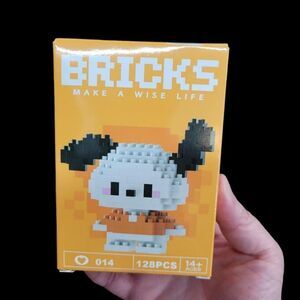 Brand New Sanrio Pochacco Bricks Lego Figure